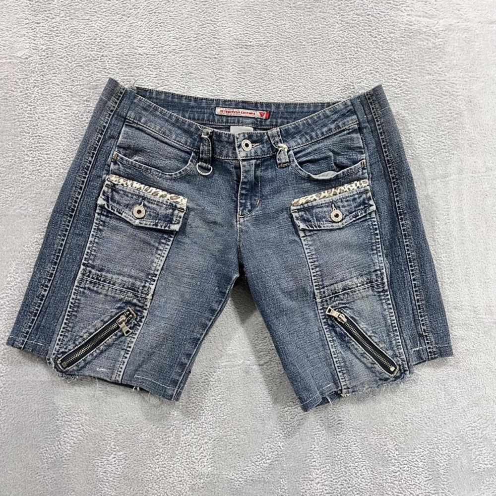 VTG Guess Cropped Off Shorts Denim 26 Cut Y2K Cargo Pockets Blue Women's